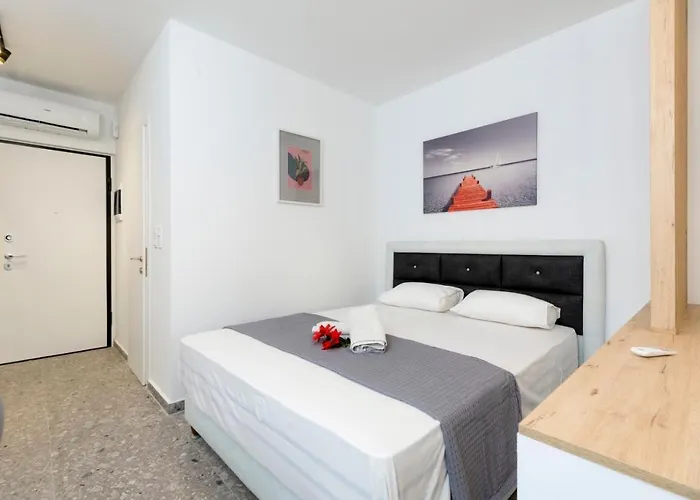 Twinstars Superior Appartement Gerakini